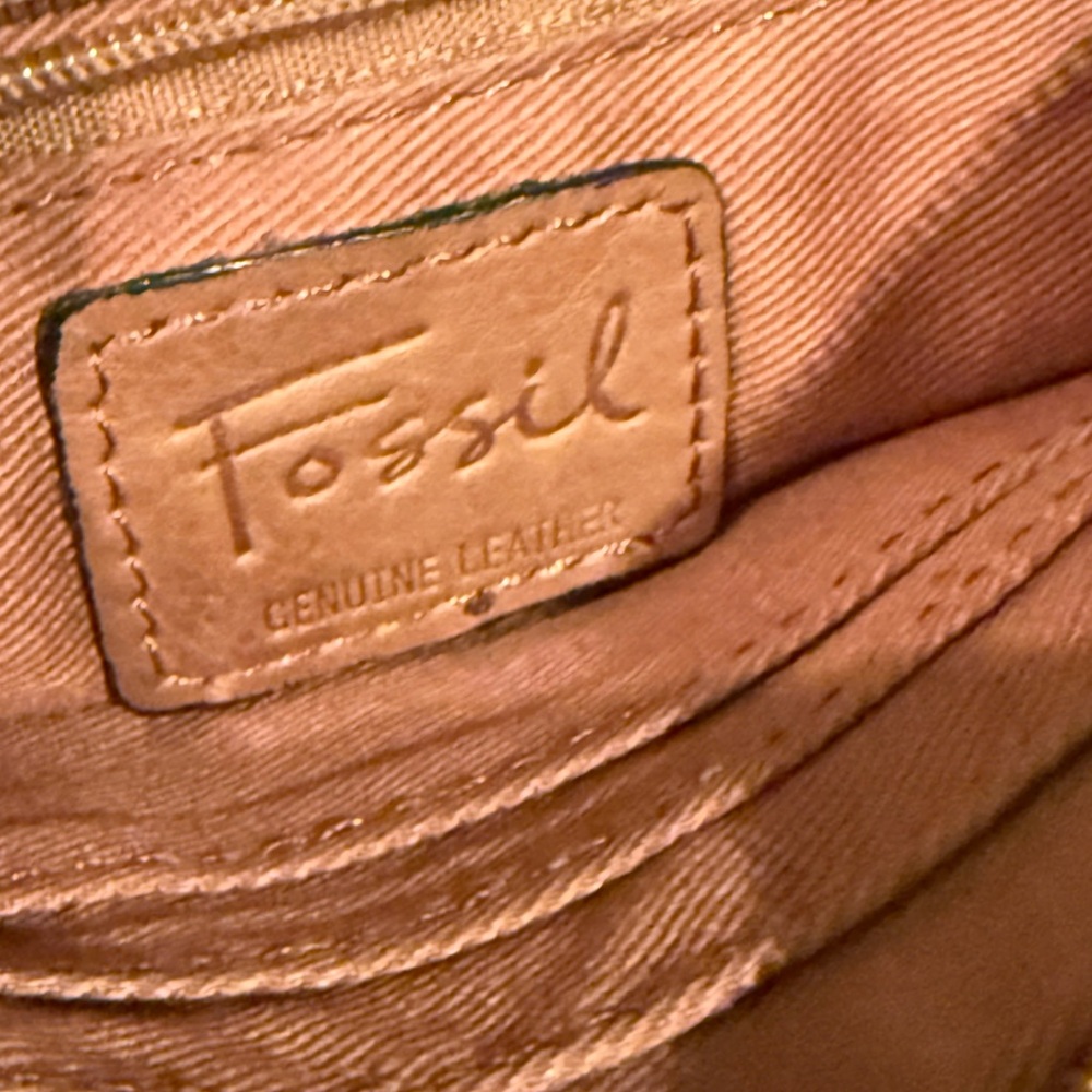 Fossil Leather Wristlet Wallet - Picture 7 of 10
